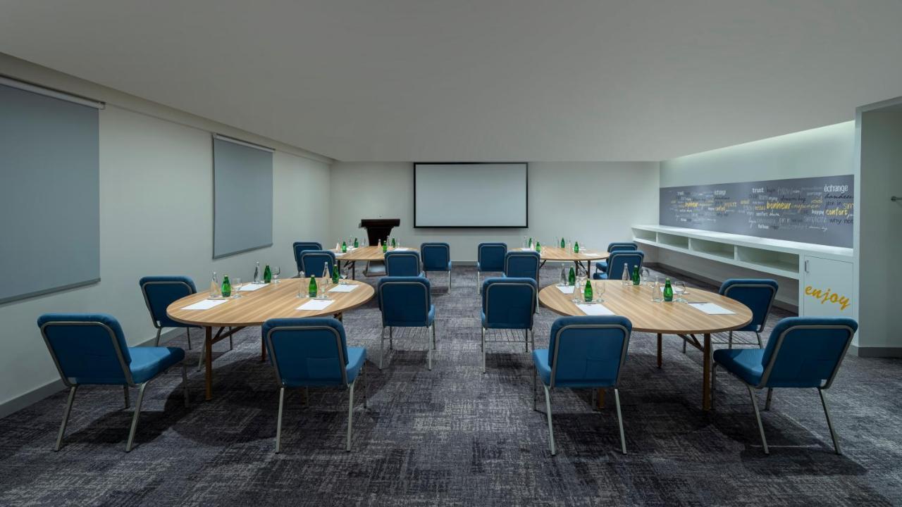Ibis Jeddah Malik Road Hotel Ngoại thất bức ảnh