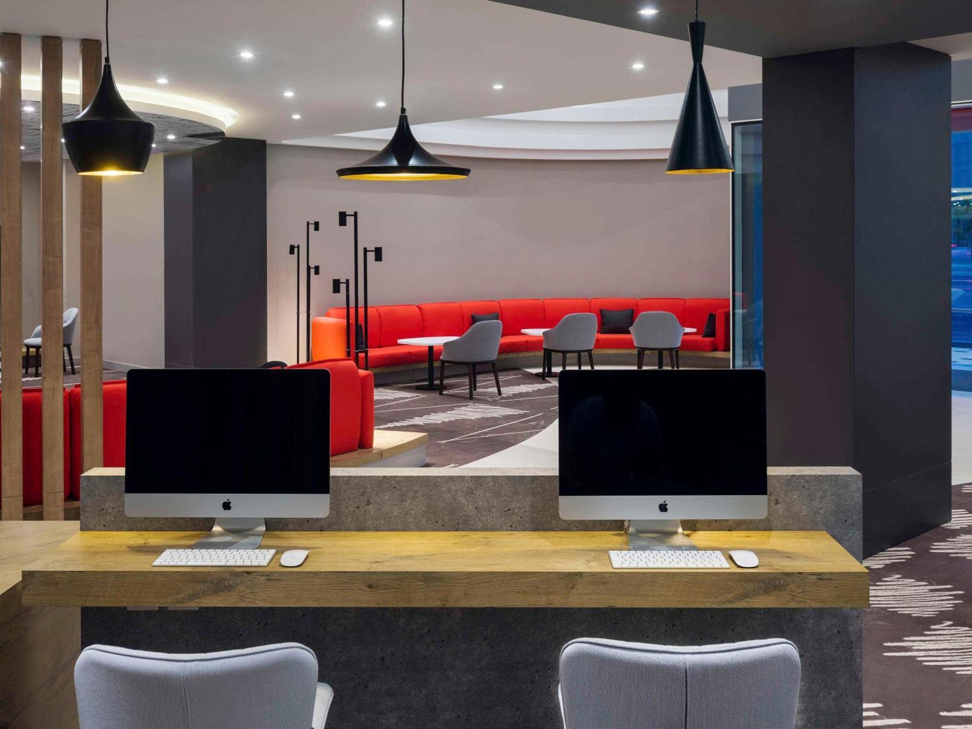 Ibis Jeddah Malik Road Hotel Ngoại thất bức ảnh