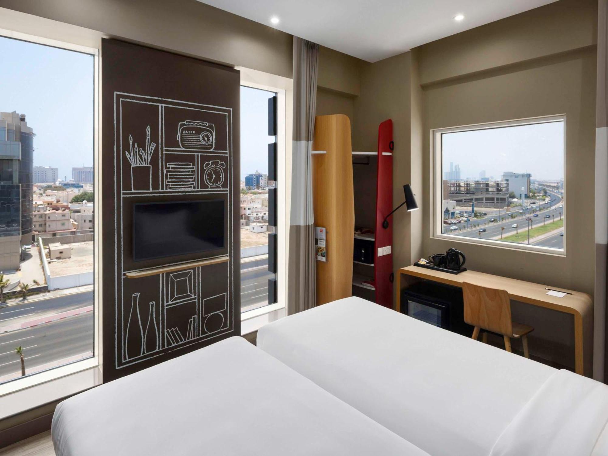 Ibis Jeddah Malik Road Hotel Ngoại thất bức ảnh