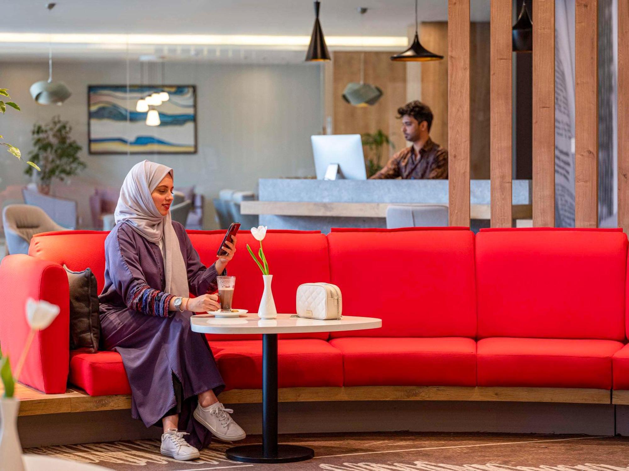 Ibis Jeddah Malik Road Hotel Ngoại thất bức ảnh